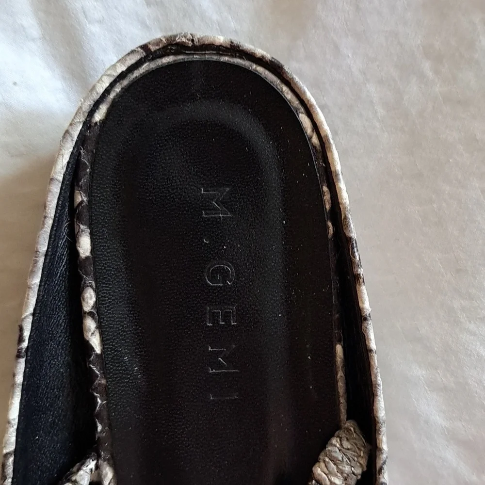 M Gemi snakeskin ballet flats w/ squared off toe 39 (8.5) - Picture 6 of 12